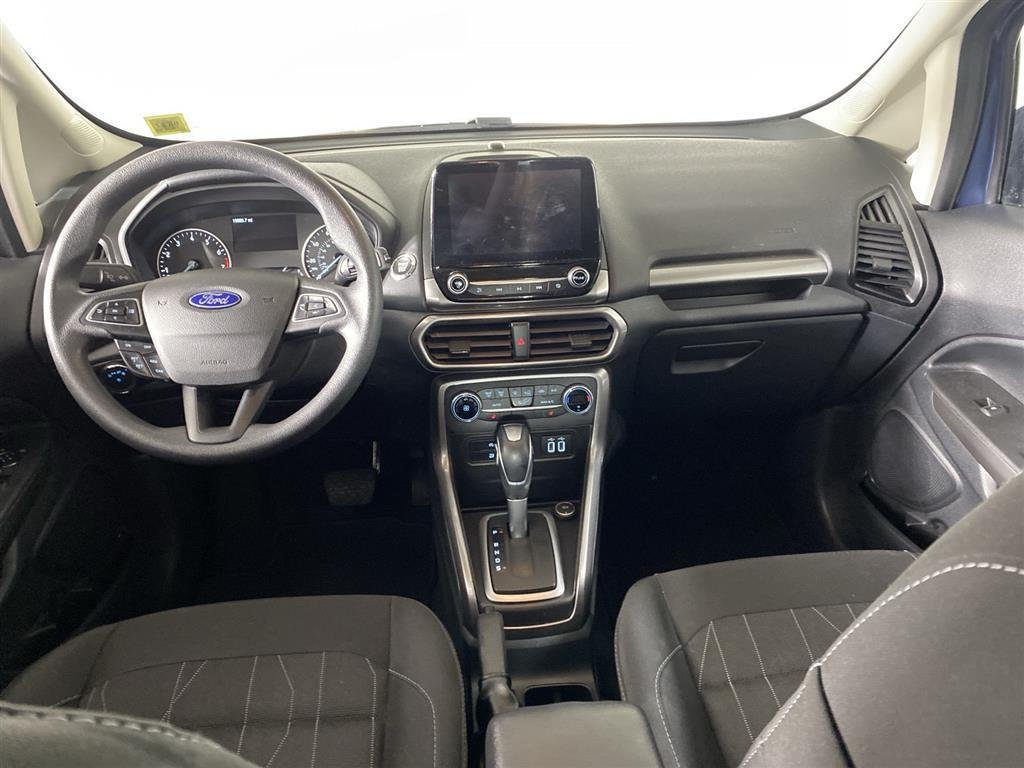 Used 2022 Blue Ford SE image 2