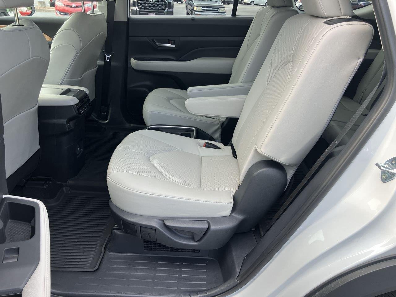 Used 2024 White (Wind Chill Pearl) Toyota Limited AWD image 24