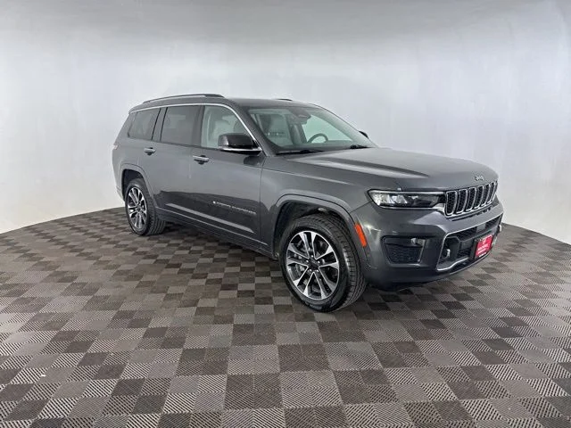 2021 Jeep Grand Cherokee L Overland's photo