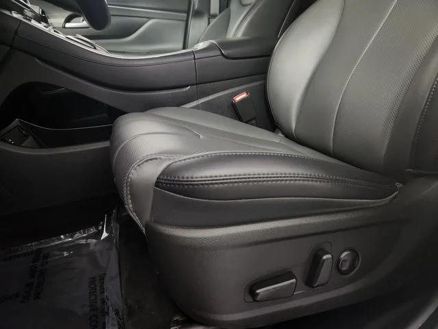 Used 2023 Silver Hyundai SEL image 13