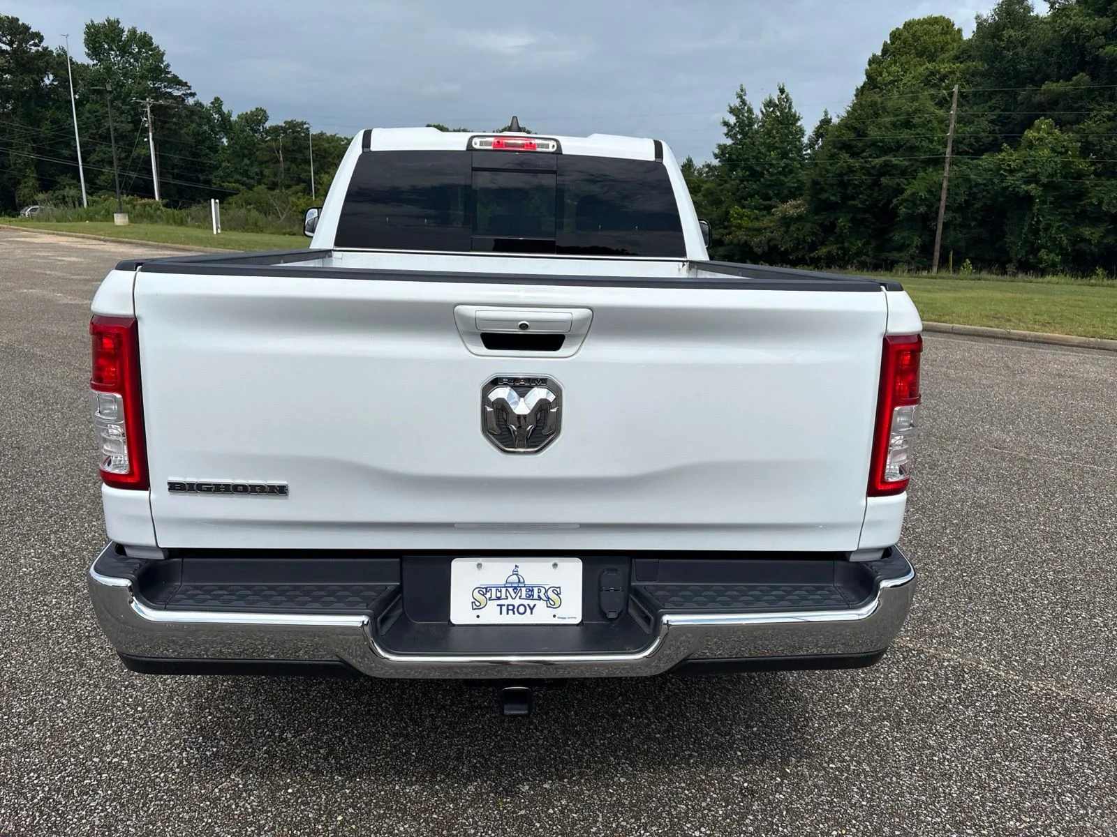 Used 2021 White Ram Big Horn/Lone Star image 4