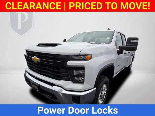 New 2025 Summit White Chevrolet WT image 12