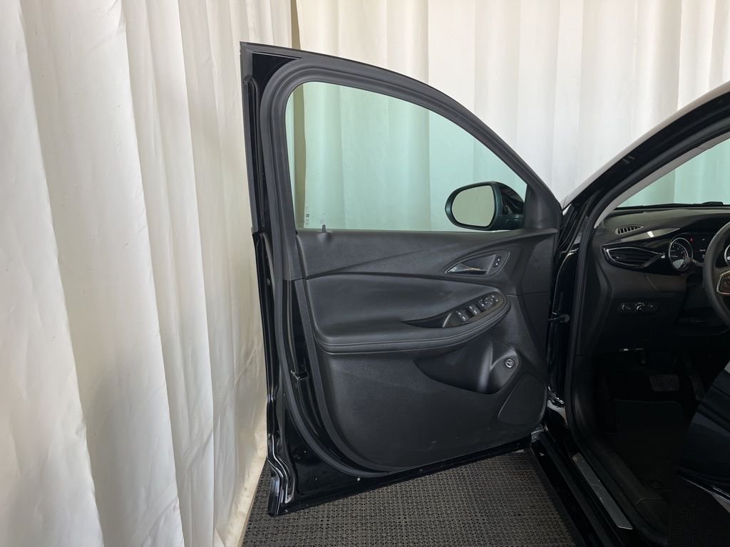 Used 2023 Black Buick Select image 17