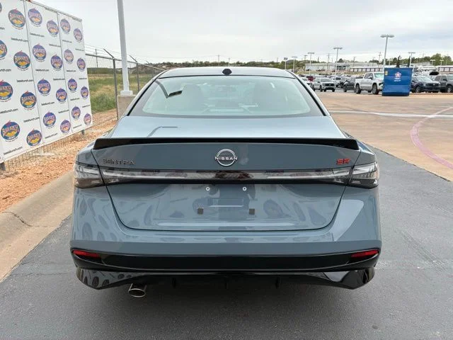 New 2026 Atlantic Gray/Super Black Nissan SR image 5