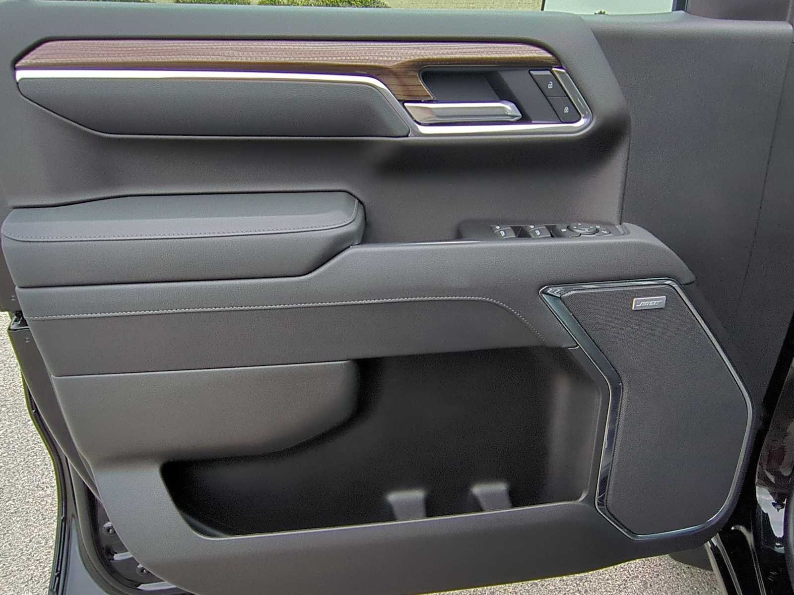 2026 Chevrolet Silverado 1500 RST - Photo 10