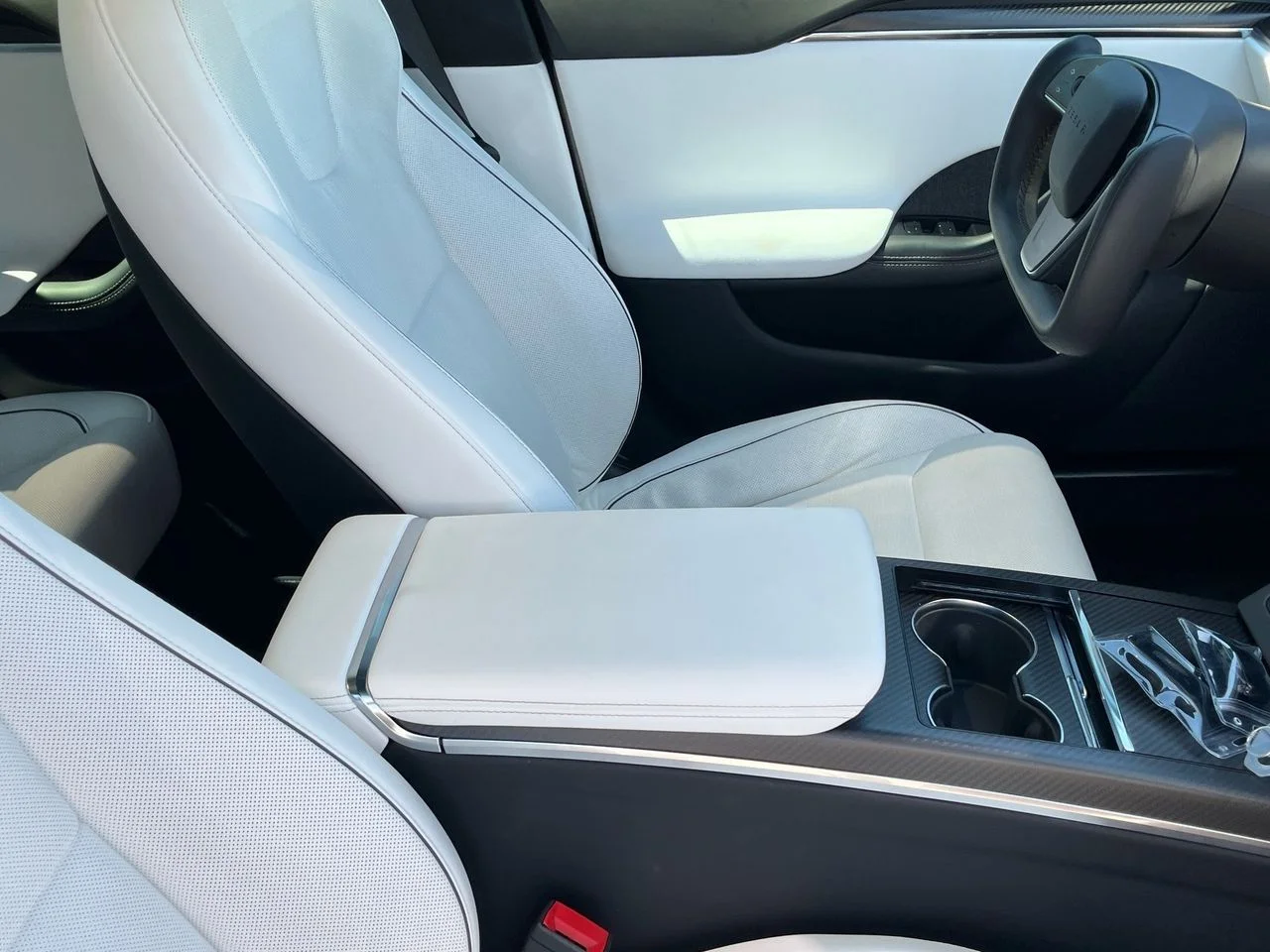 Used 2022 Midnight Silver Tesla Plaid image 10
