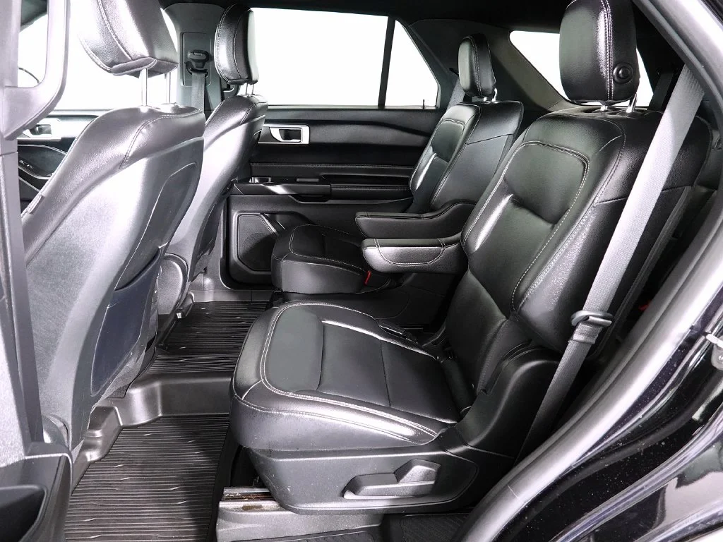Used 2020 Black Ford XLT image 14