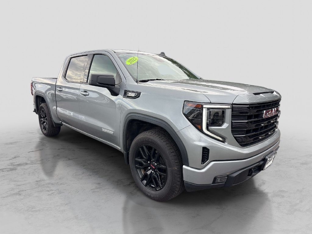 Used 2023 Silver GMC Elevation image 7