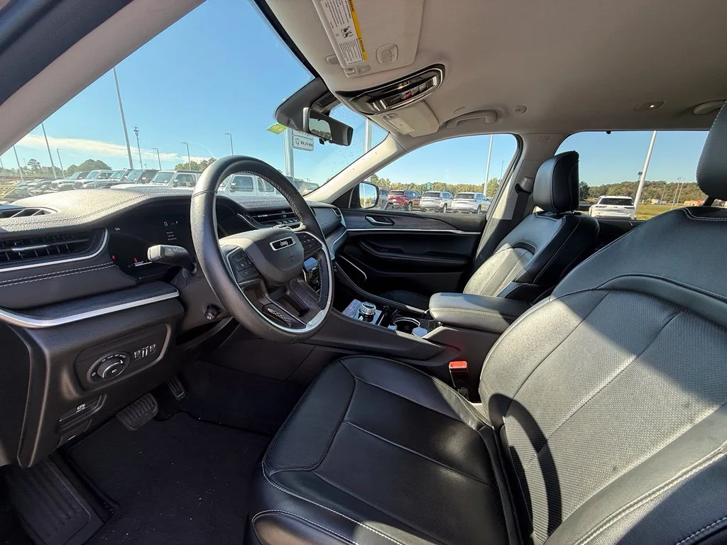 Used 2022 Gray Jeep Limited image 16