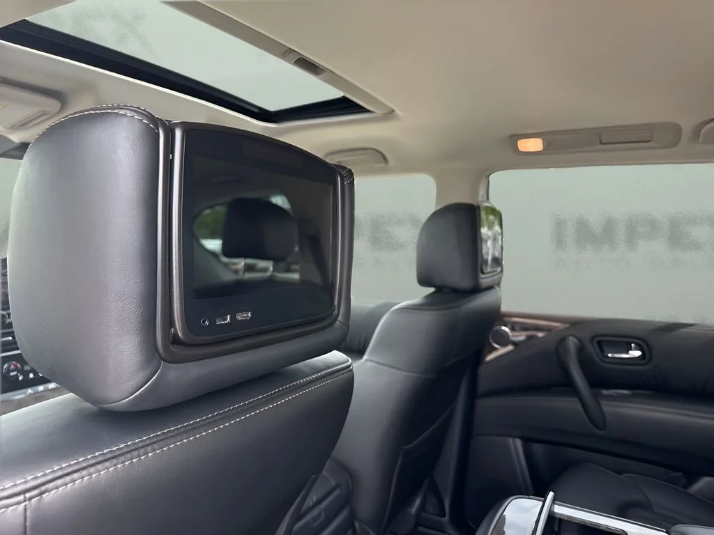 Used 2023 Maroon Nissan Platinum image 15