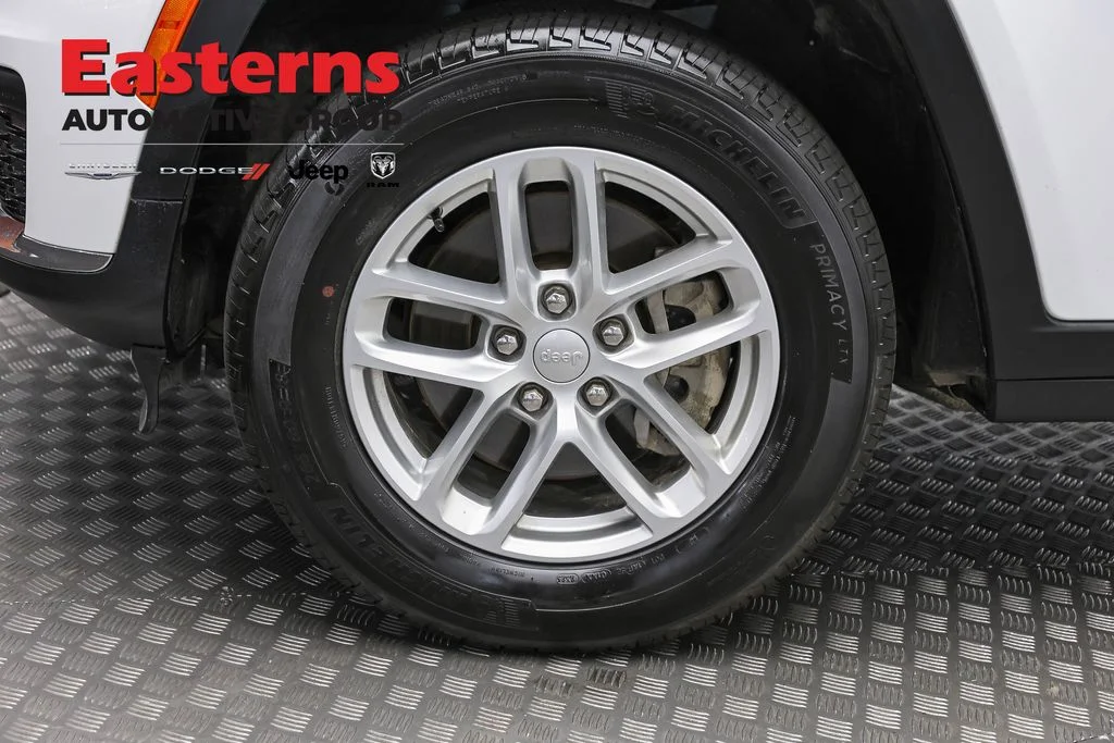 Certified Used 2025 White Jeep Laredo image 34