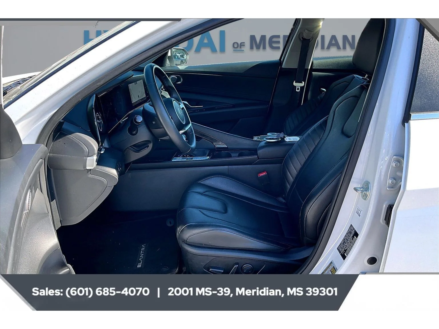 Used 2025 SERENITY WHITE Hyundai Limited image 18