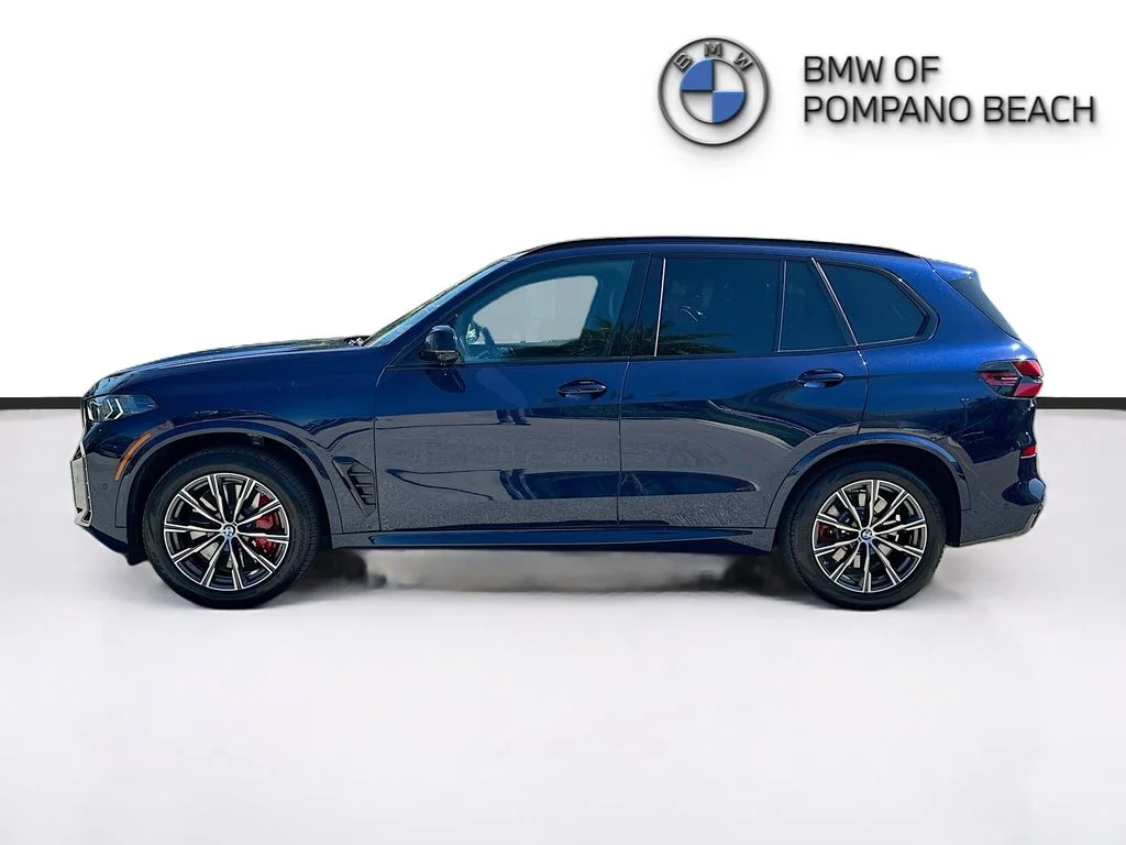 Used 2024 Blue BMW M60i image 4
