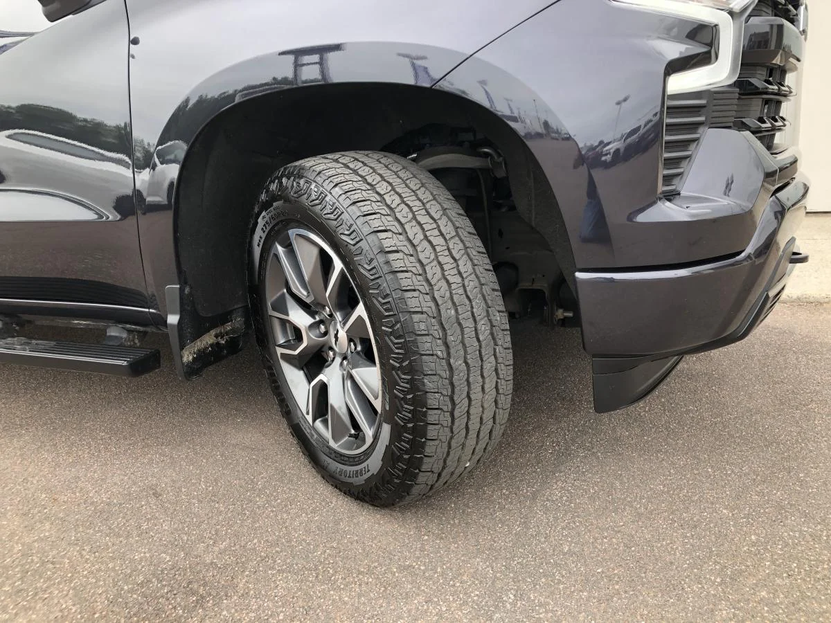 Used 2022 Grey Chevrolet 4WD Crew Cab 147" RST w/ Z71 image 8