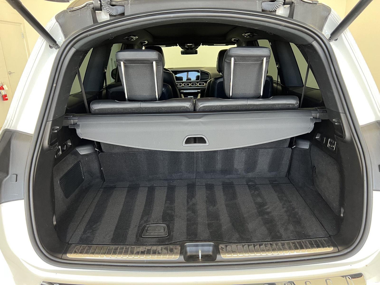 Used 2021 Polar White Mercedes-Benz GLS 580 image 27