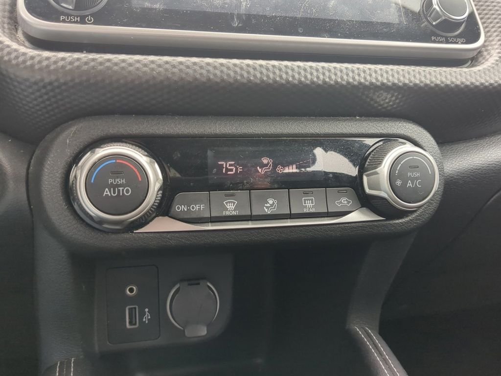 Used 2018 Silver Nissan SV image 25