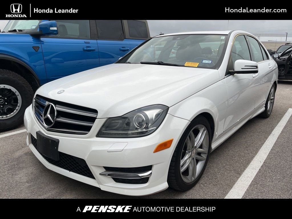2013 Mercedes-Benz C-Class C250 Sport's photo