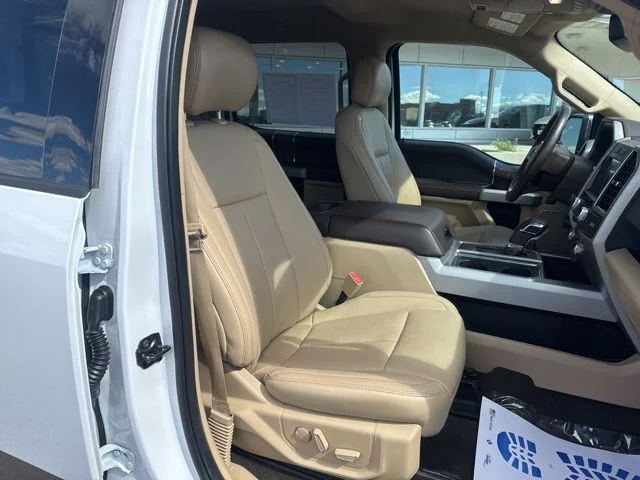 Used 2018 Oxford White Ford Lariat image 29
