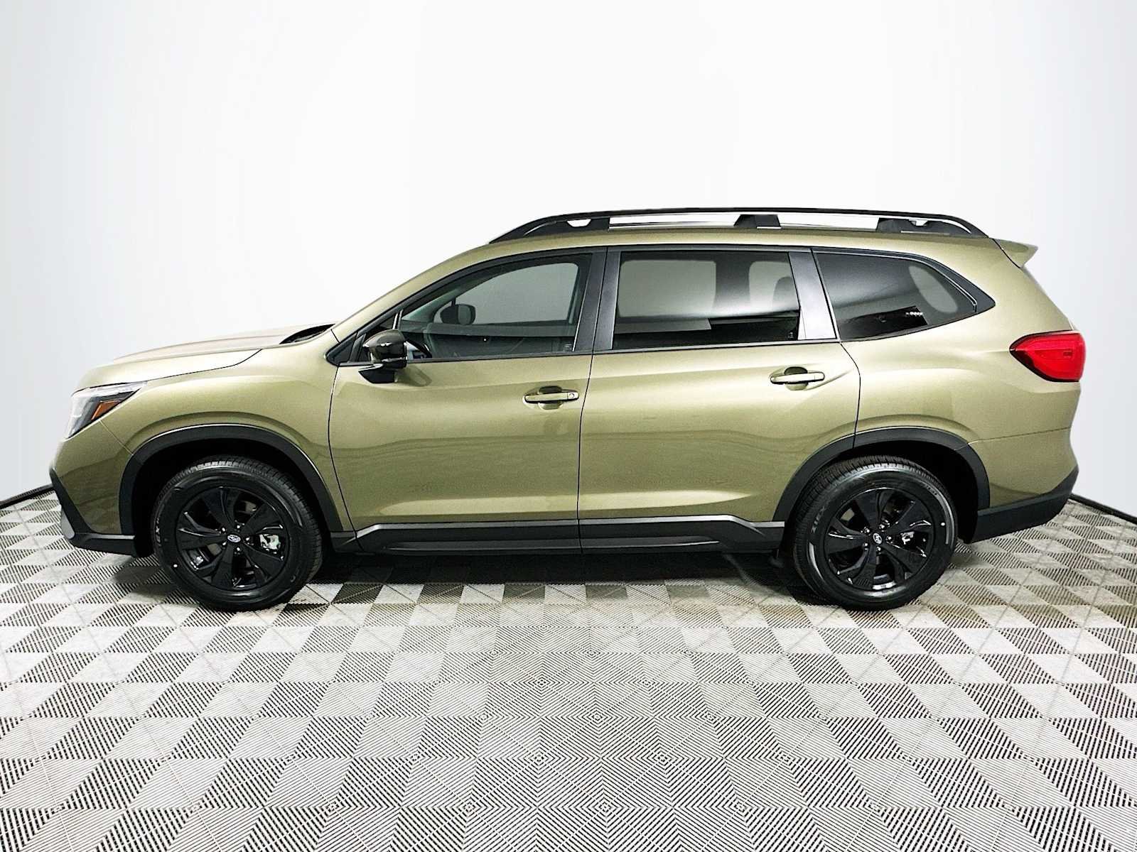 New 2026 AUTUMN GREEN METALLIC Subaru Premium 7-Passenger image 4