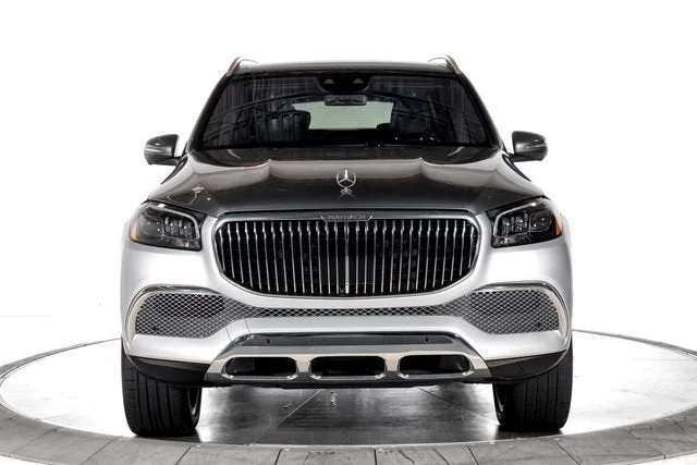 Used 2021 Maybach Two-Tone Paint Iridium Silver/Selenite Gre Mercedes-Benz Maybach GLS 600 image 11