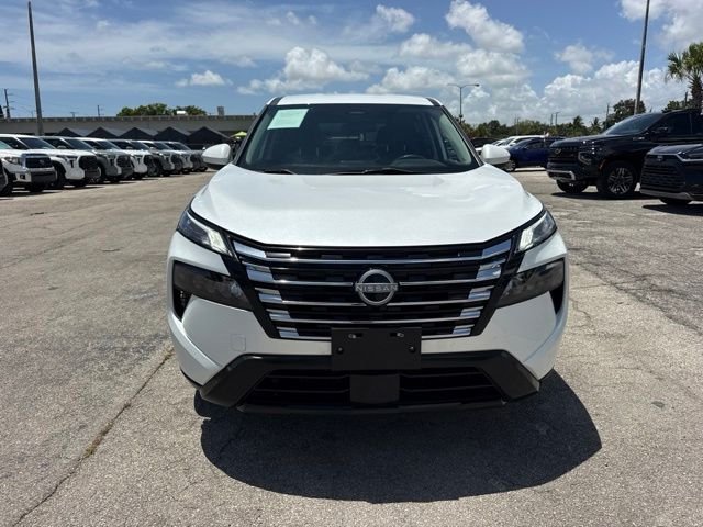 2024 Nissan Rogue SV - Photo 8