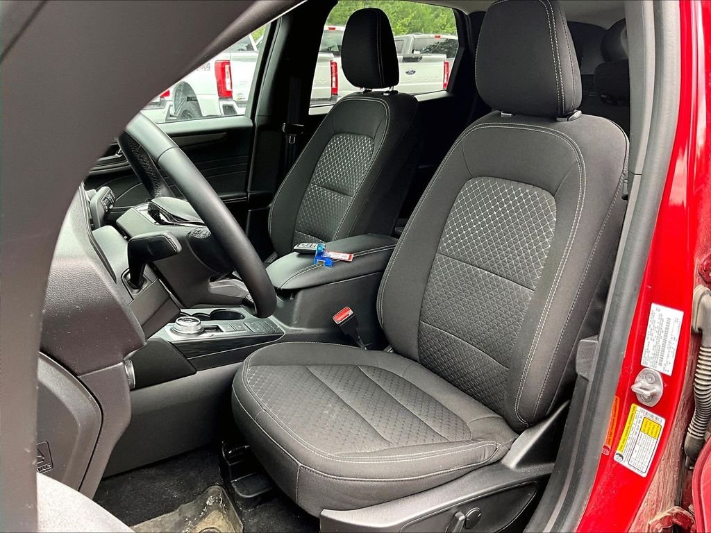 Used 2023 Red Metallic Ford Active image 10