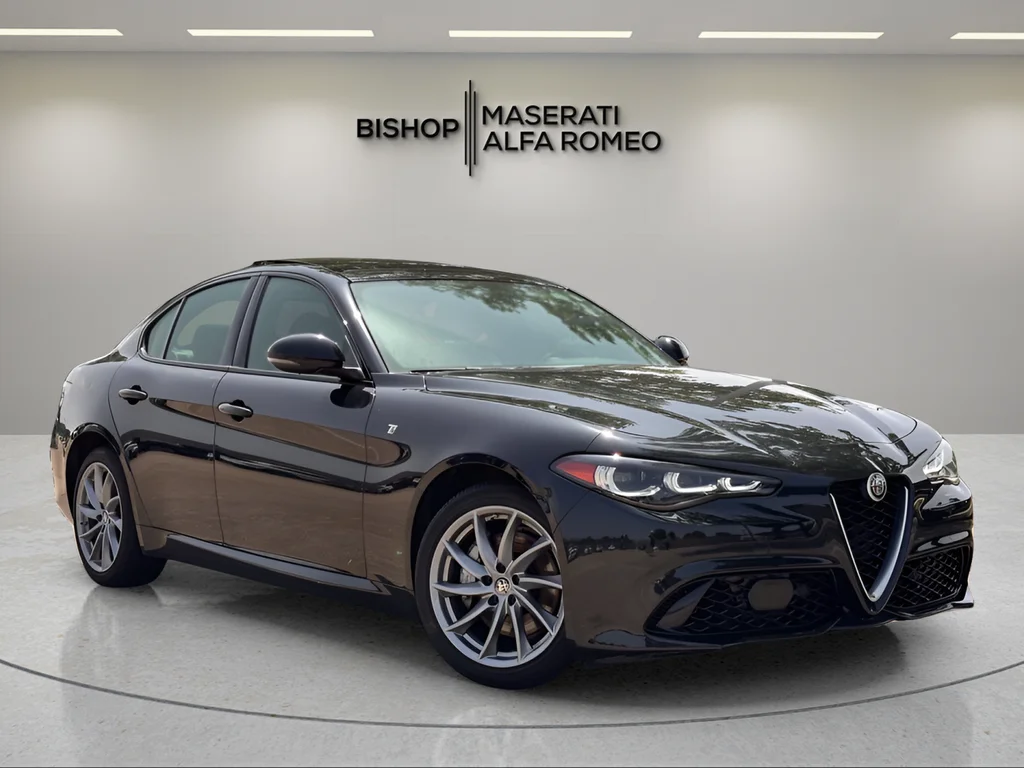 2024 Alfa Romeo Giulia Ti AWD's photo