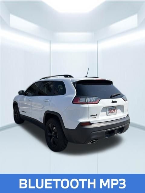 Used 2020 White Jeep Latitude Plus image 2