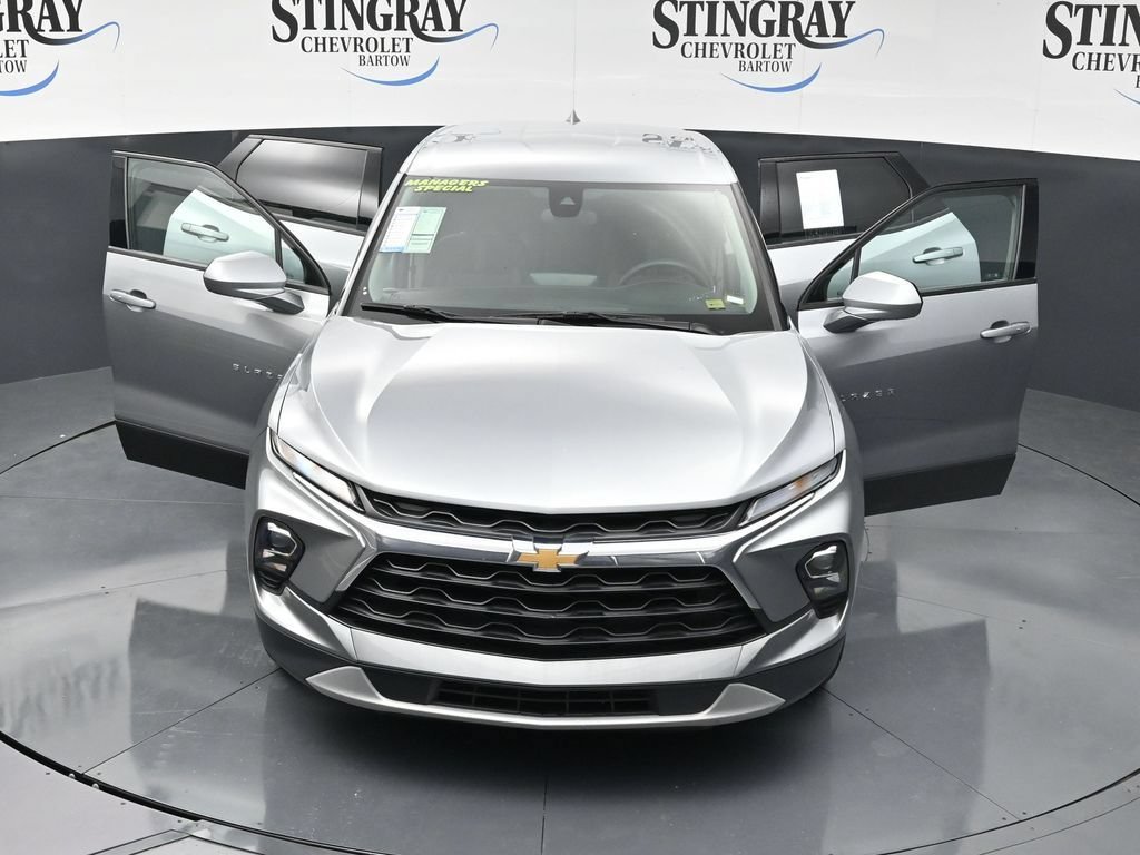 Used 2025 Sterling Gray Metallic Chevrolet 2LT image 37