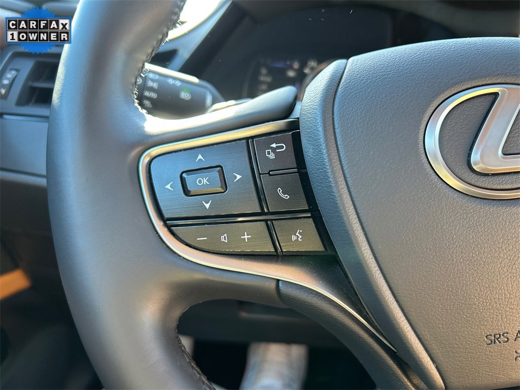 2025 LEXUS ES - Image 18