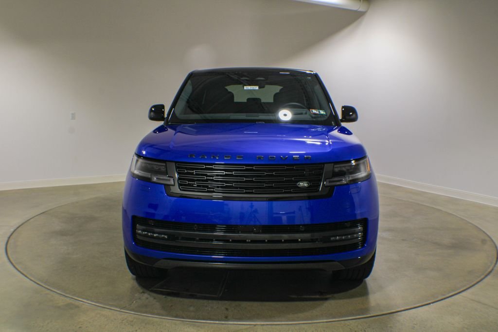 New 2026 Velocity Blue Land Rover SE image 2