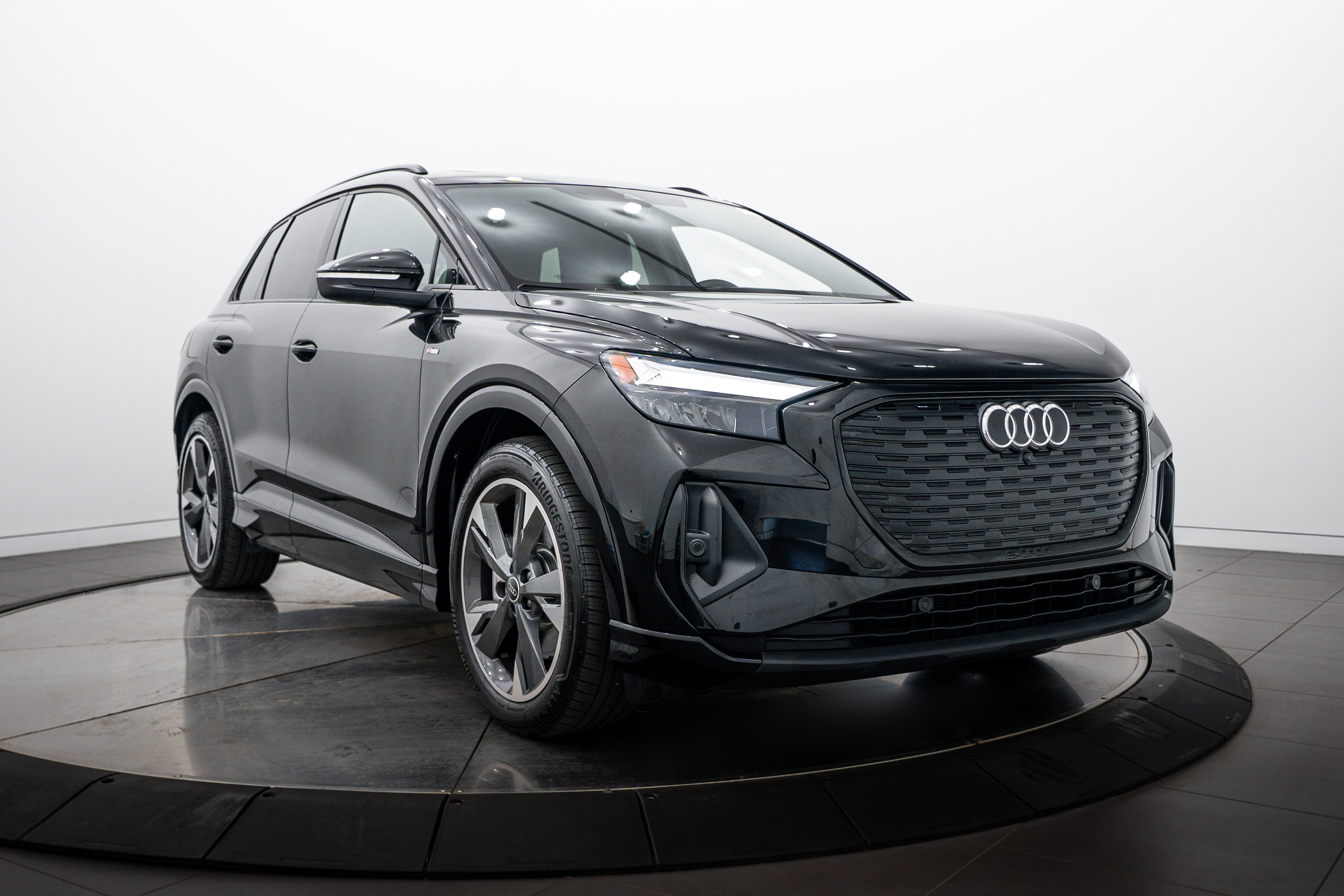 Certified 2024 Audi Q4 e-tron Premium with VIN WA1KUBFZ7RP064520 for sale in Highland Park, IL
