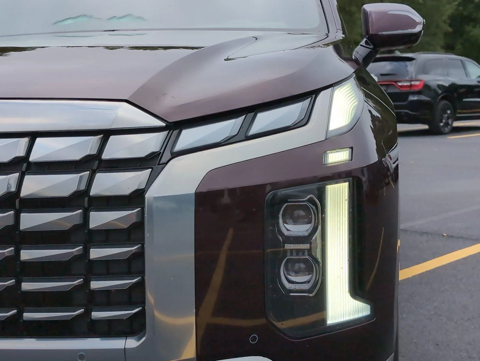 Used 2024 Sierra Burgundy Hyundai Calligraphy image 12
