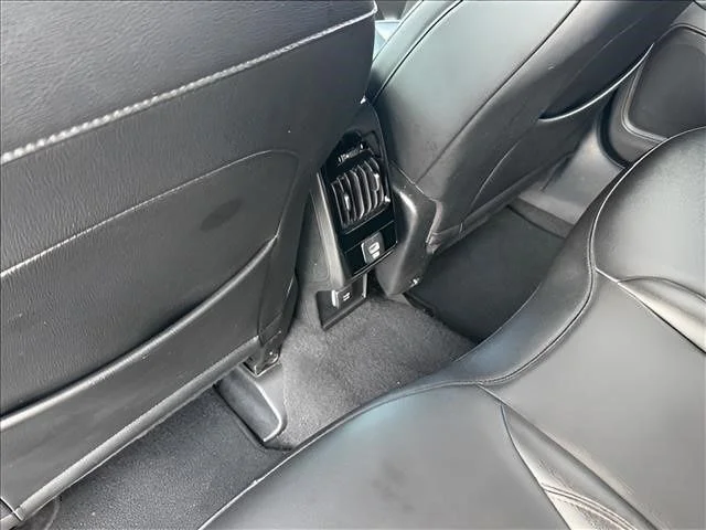 Used 2024 Gray Jeep Limited image 12