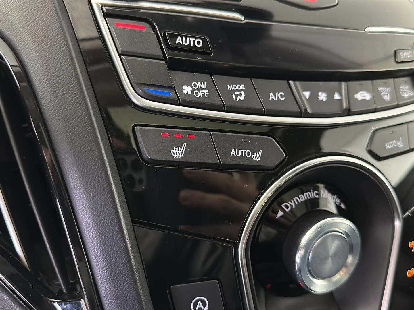 Used 2019 Majestic Black Pearl Acura SH-AWD w/Tech image 11