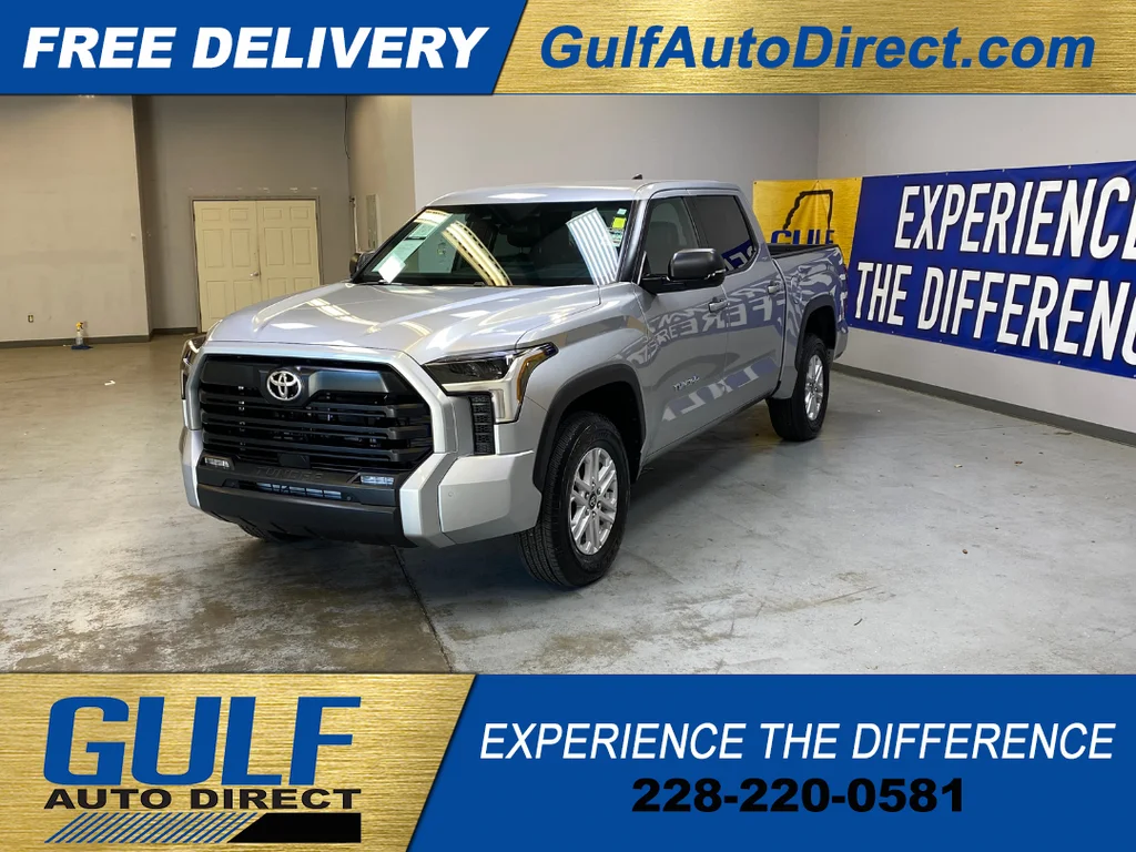 Used 2025 Silver Toyota SR5 image 4