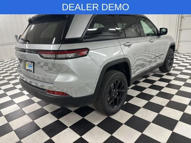 New 2026 Silver Jeep Laredo Altitude image 5