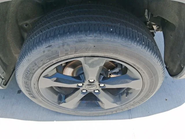 Used 2024 Gray Jeep Altitude image 18