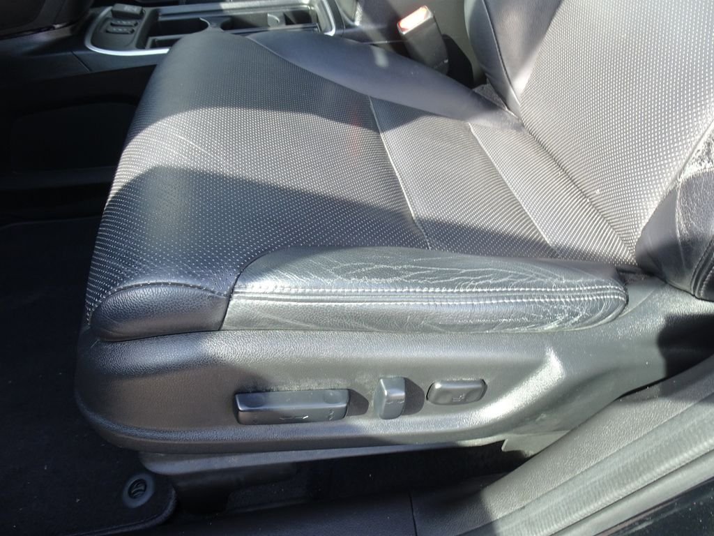 Used 2015 Black Honda EX-L image 7