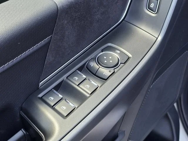 2025 Ford F-150 XLT - Photo 20