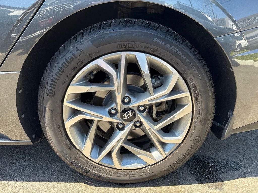 Used 2020 Gray Hyundai SEL image 13