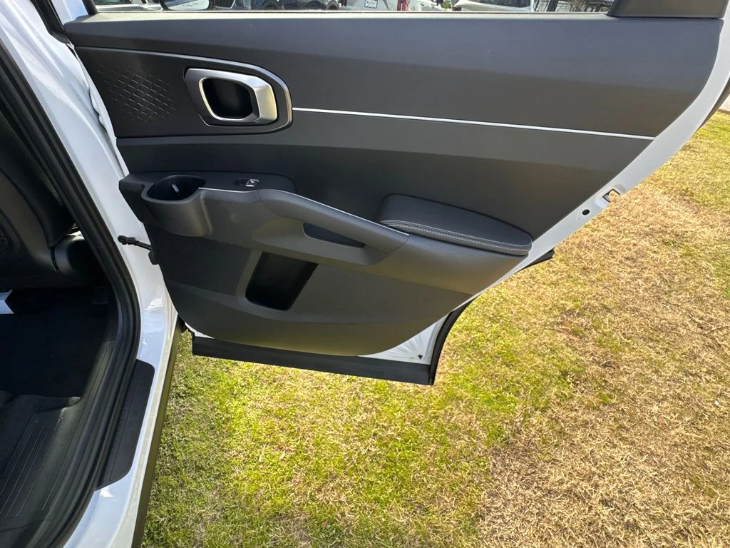New 2026 Glacial White Pearl Kia LX image 16