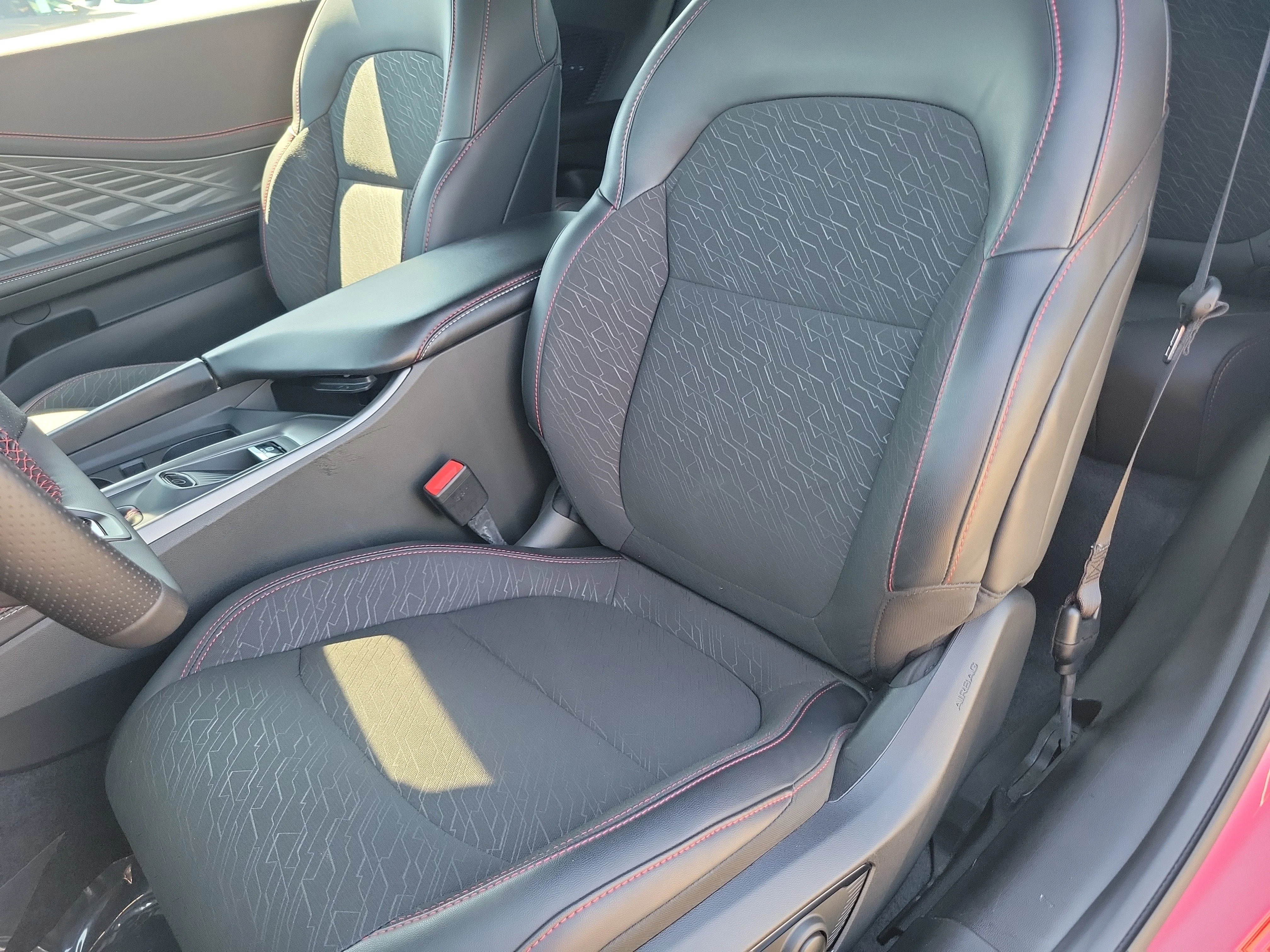 Used 2025  Dodge R/T image 13