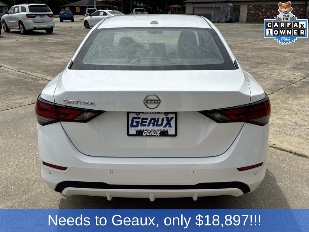 Used 2025 White Nissan SV image 13