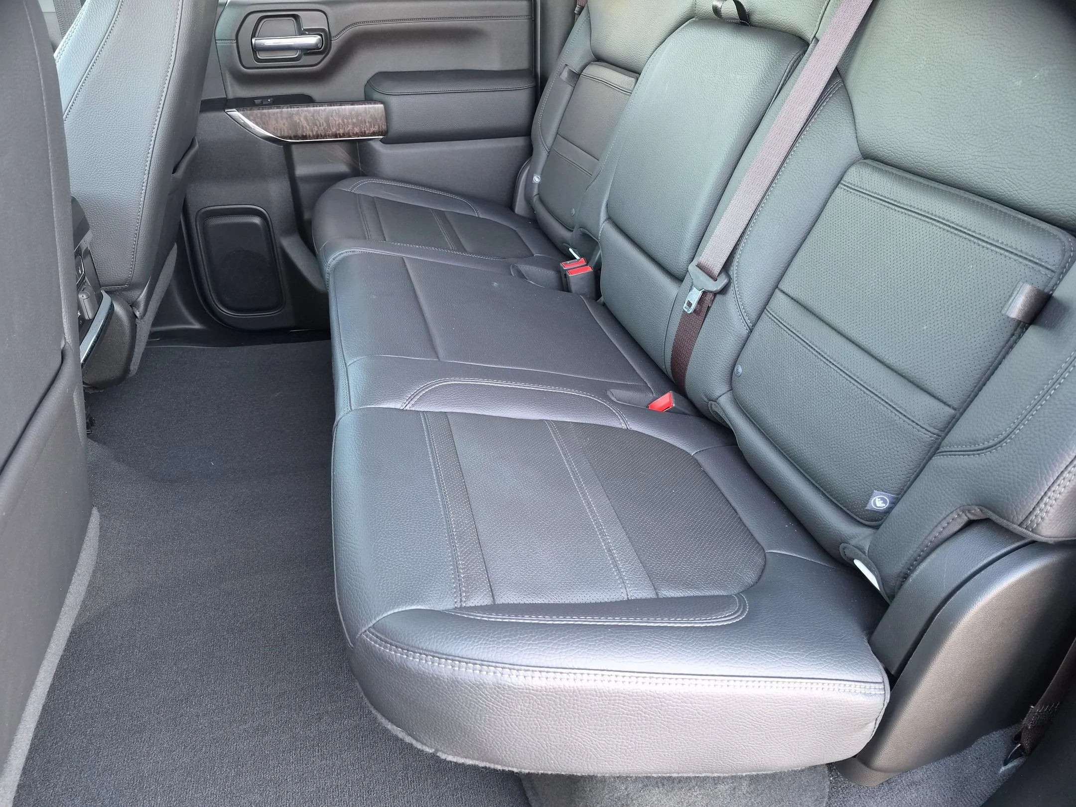 Used 2023 Summit White GMC Denali image 25