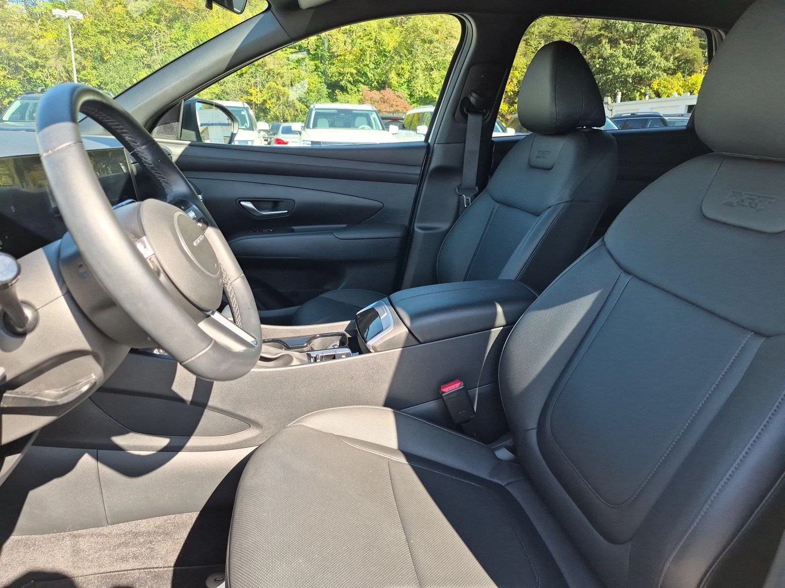 Used 2025 Serenity White Pearl Hyundai XRT image 17