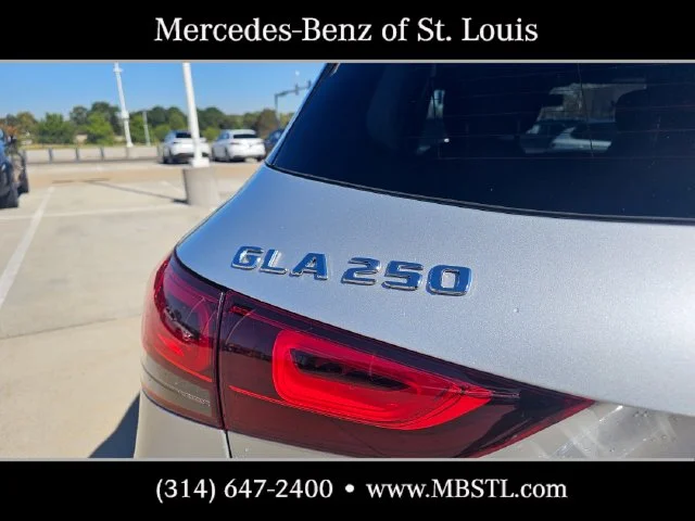 Used 2023 Silver Mercedes-Benz GLA 250 image 6