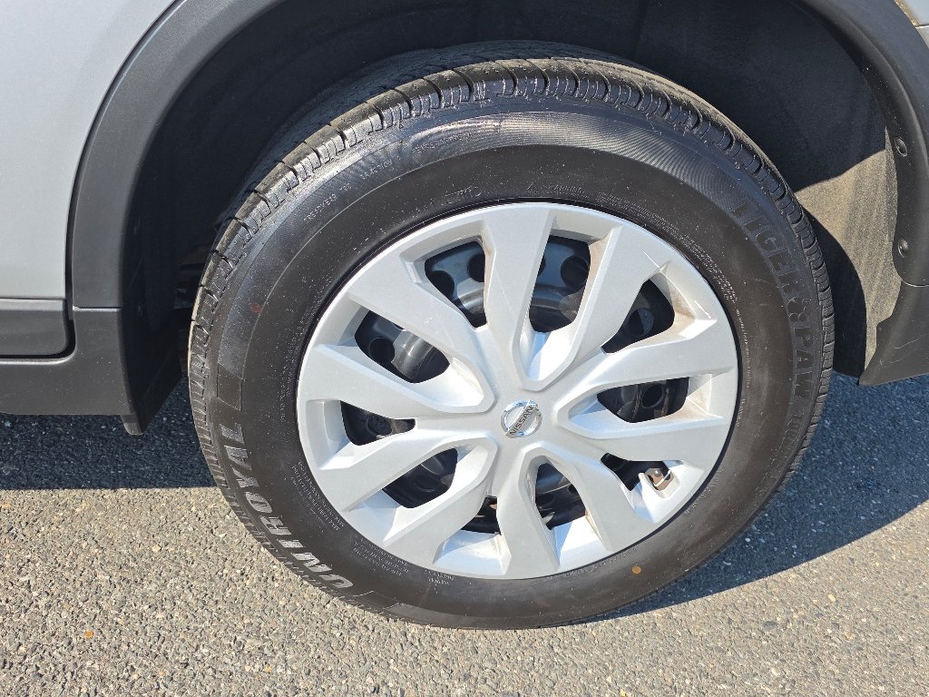 2017 Nissan Rogue S - Photo 27