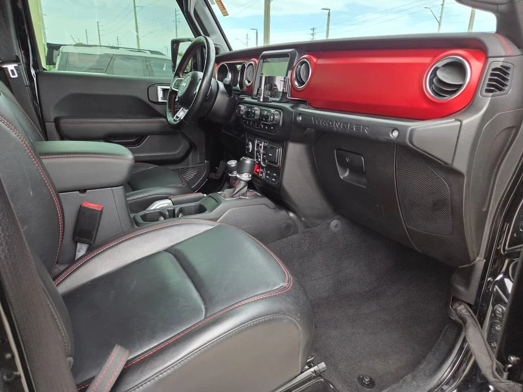 Used 2021 Black Clearcoat Jeep Unlimited Rubicon image 14