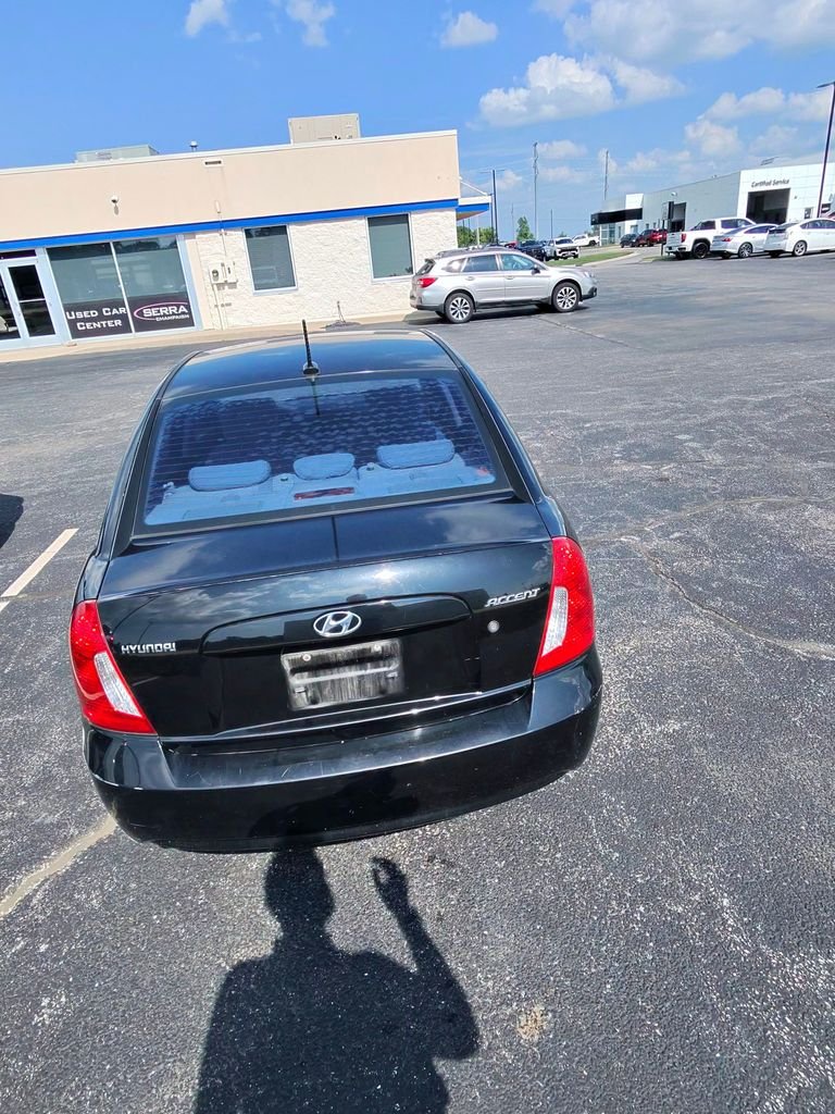 Used 2010 Ebony Black Pearl Hyundai GLS image 3